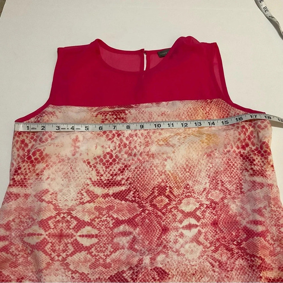 Vince Camuto pink snake print sleeveless blouse - Picture 8 of 12